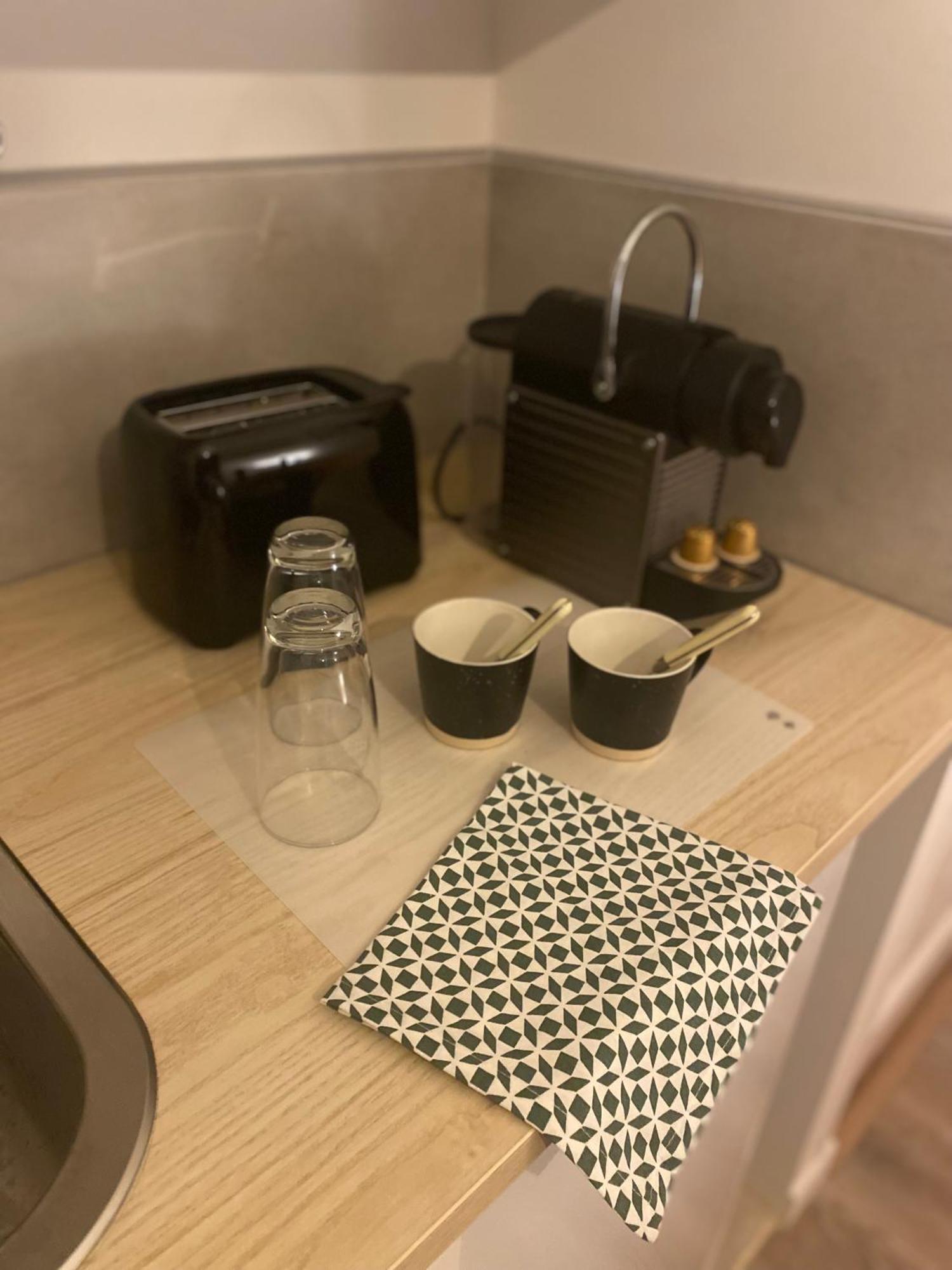 Neuf Equipe Apartment